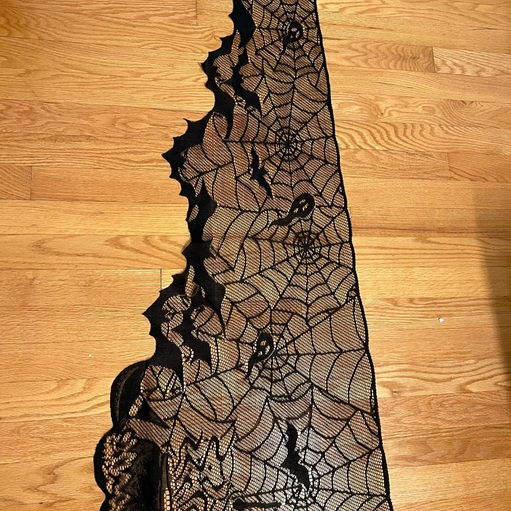 N/A elegant black